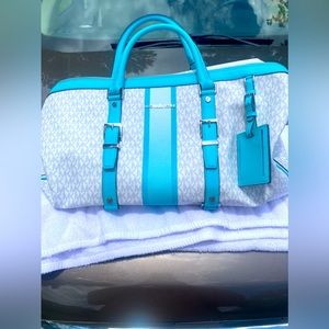 Nwt michael kors weekender bag